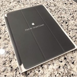 Apple iPad Air 2 Smart magnetic cover and screen protectors